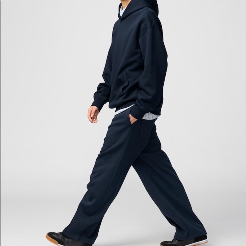 UNIQLO C Wide Sweatpants Navy Size Unisex S